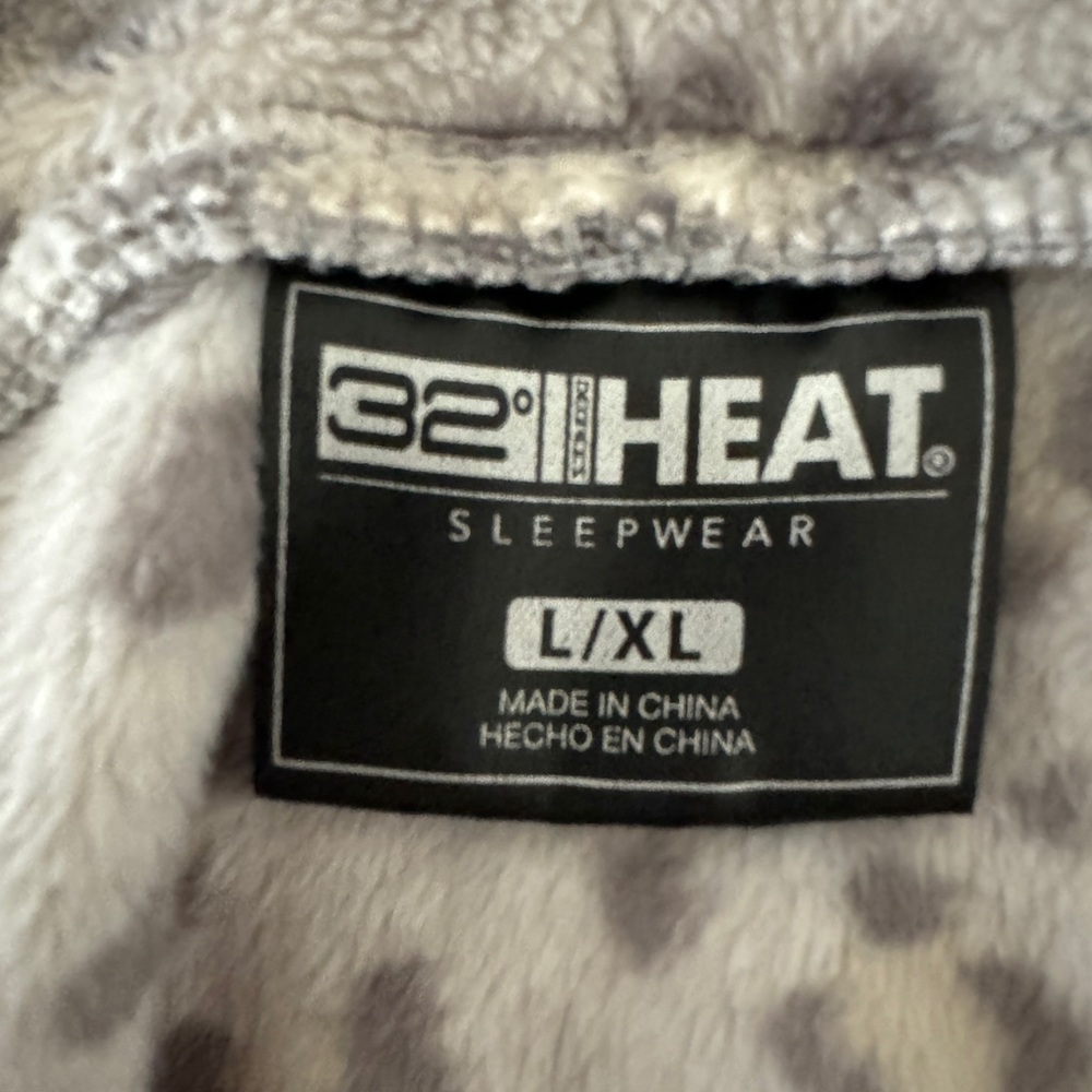 Leopard Print Hooded Robe - Picture 4 of 5